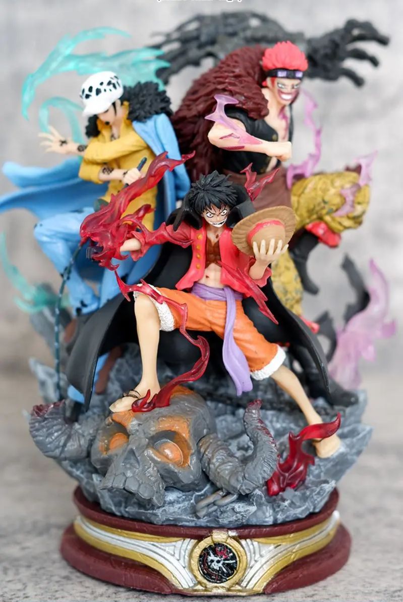 Model Kit Judge - Anime One Piece Figurine Three Captain